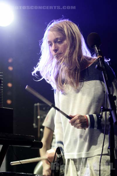 HEADWAR - 2014-11-20 - PARIS - Point Ephemere - Claire Gapenne